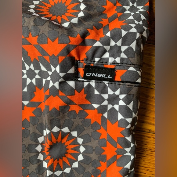 O’Neill board shorts - Picture 6 of 8